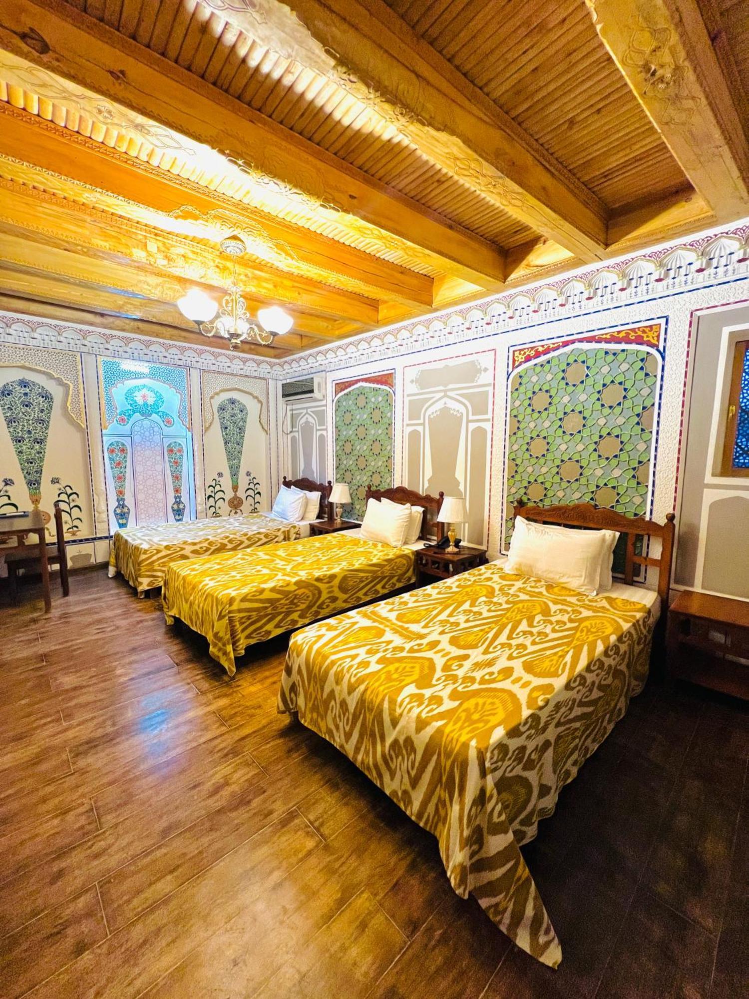 Komil Bukhara Boutique Hotel Kültér fotó